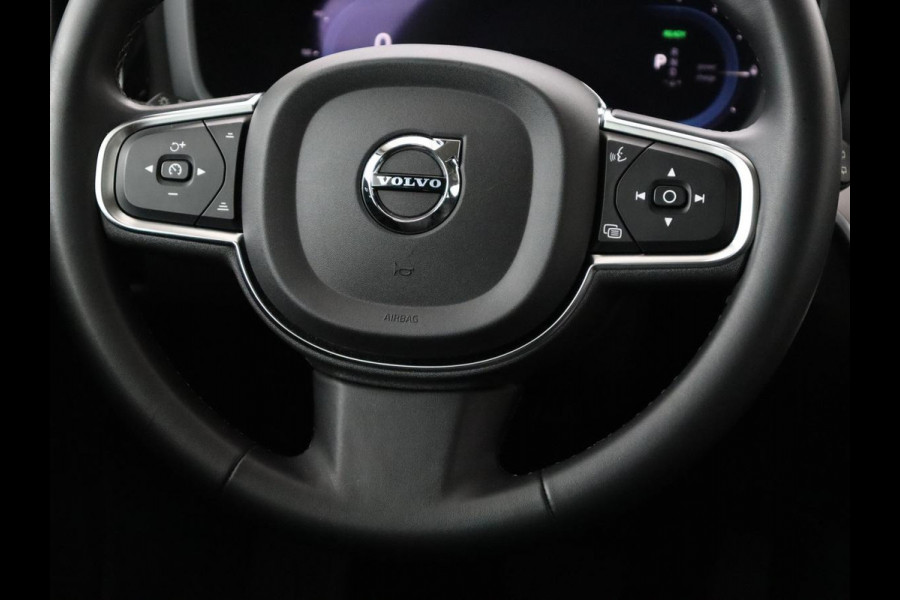 Volvo V60 2.0 T6 Plug-in hybrid AWD Core Bright | Trekhaak | Achterbankverwarming | Adaptive cruise | Carplay | Stoelverwarming | Climate control | Keyless | Parkeerhulp | PHEV | Plug In