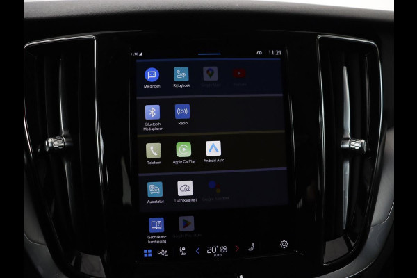 Volvo V60 2.0 T6 Plug-in hybrid AWD Core Bright | Trekhaak | Achterbankverwarming | Adaptive cruise | Carplay | Stoelverwarming | Climate control | Keyless | Parkeerhulp | PHEV | Plug In