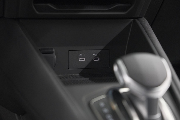 Renault Captur Mild Hybrid 160 EDC Techno | Pack Winter | Camera | Adaptieve Cruise Control | Apple Carplay