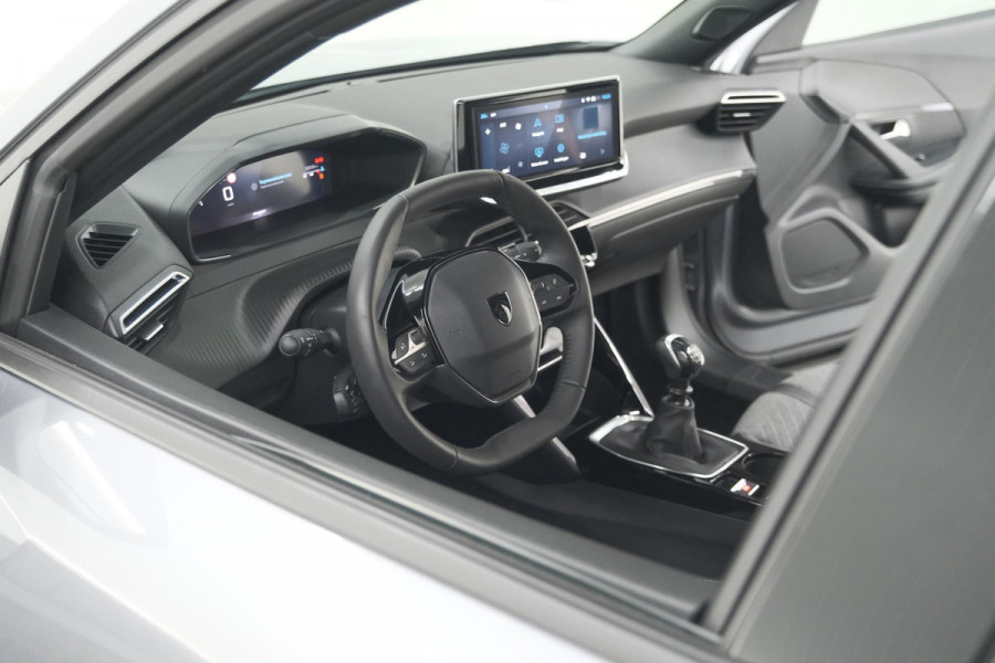 Peugeot 2008 PureTech 100 Allure | Camera | Navigatie | Parkeersensoren | Apple Carplay
