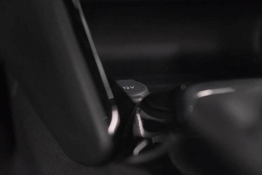 Peugeot 2008 PureTech 100 Allure | Camera | Navigatie | Parkeersensoren | Apple Carplay