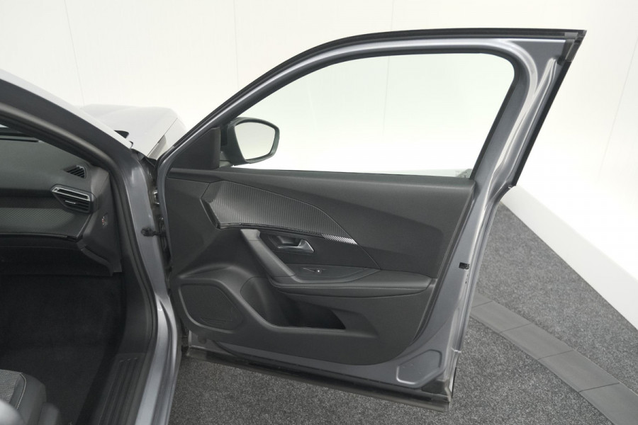 Peugeot 2008 PureTech 100 Allure | Camera | Navigatie | Parkeersensoren | Apple Carplay