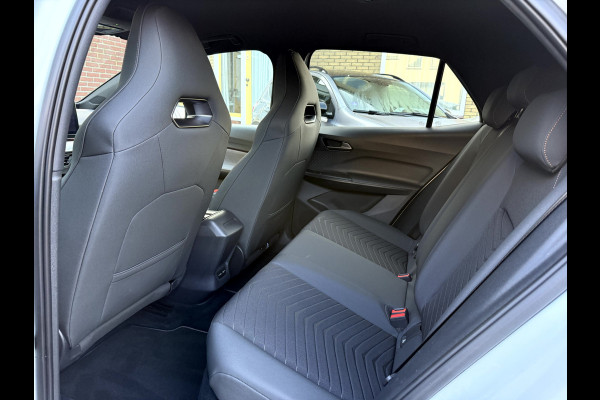 CUPRA Born Adrenaline One 62 kWh SOH 93.3% Camera, 19''Lmv, Carplay/Android