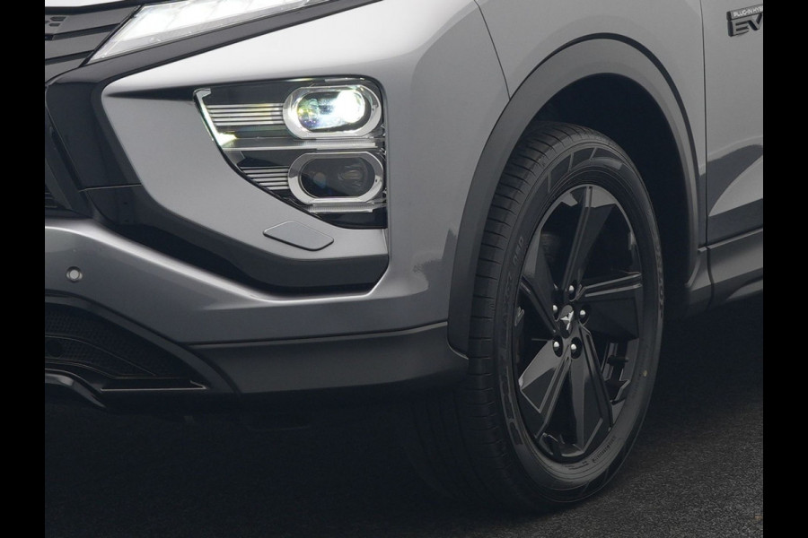 Mitsubishi Eclipse Cross 2.4 Black Edition Plug In Hybrid 188pk Dealer O.H. PHEV | Trekhaak Afn. | Adaptive Cruise | 360 Camera | Alcantara Sportstoelen & Stuur Verwarmd | Apple Carplay | Navigatie Via TomTom | Keyless | Blis | DAB |