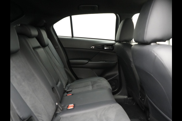 Mitsubishi Eclipse Cross 2.4 Black Edition Plug In Hybrid 188pk Dealer O.H. PHEV | Trekhaak Afn. | Adaptive Cruise | 360 Camera | Alcantara Sportstoelen & Stuur Verwarmd | Apple Carplay | Navigatie Via TomTom | Keyless | Blis | DAB |