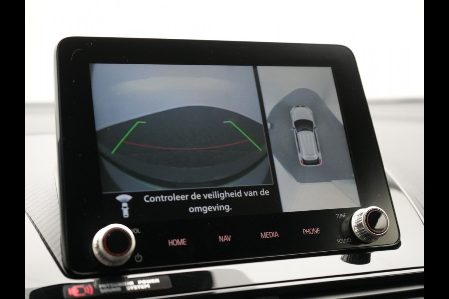 Mitsubishi Eclipse Cross 2.4 Black Edition Plug In Hybrid 188pk Dealer O.H. PHEV | Trekhaak Afn. | Adaptive Cruise | 360 Camera | Alcantara Sportstoelen & Stuur Verwarmd | Apple Carplay | Navigatie Via TomTom | Keyless | Blis | DAB |