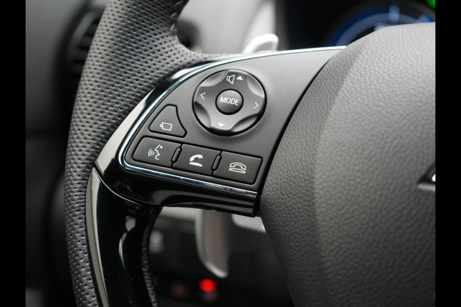 Mitsubishi Eclipse Cross 2.4 Black Edition Plug In Hybrid 188pk Dealer O.H. PHEV | Trekhaak Afn. | Adaptive Cruise | 360 Camera | Alcantara Sportstoelen & Stuur Verwarmd | Apple Carplay | Navigatie Via TomTom | Keyless | Blis | DAB |