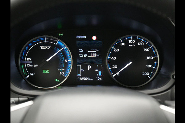 Mitsubishi Eclipse Cross 2.4 Black Edition Plug In Hybrid 188pk Dealer O.H. PHEV | Trekhaak Afn. | Adaptive Cruise | 360 Camera | Alcantara Sportstoelen & Stuur Verwarmd | Apple Carplay | Navigatie Via TomTom | Keyless | Blis | DAB |