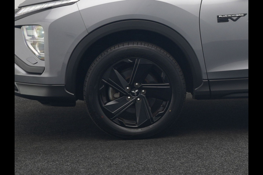 Mitsubishi Eclipse Cross 2.4 Black Edition Plug In Hybrid 188pk Dealer O.H. PHEV | Trekhaak Afn. | Adaptive Cruise | 360 Camera | Alcantara Sportstoelen & Stuur Verwarmd | Apple Carplay | Navigatie Via TomTom | Keyless | Blis | DAB |