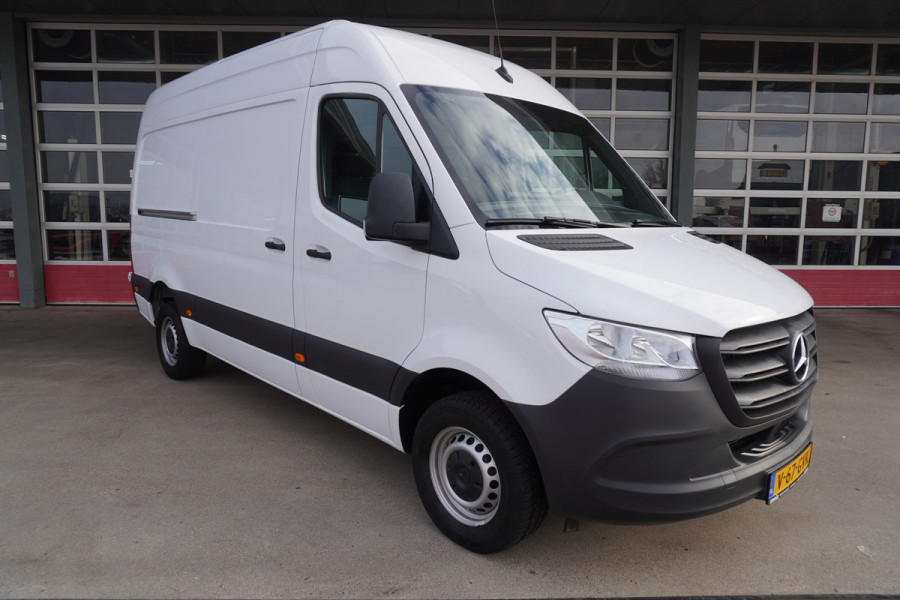 Mercedes-Benz Sprinter 317 170pk CDI L2H2 nr.V126 | Airco | Cruise | camera