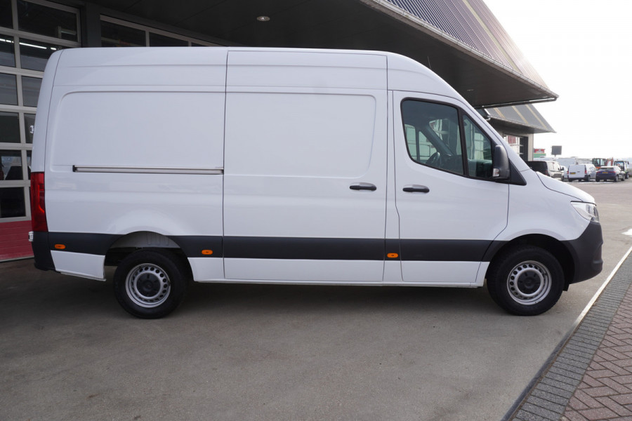 Mercedes-Benz Sprinter 317 170pk CDI L2H2 nr.V126 | Airco | Cruise | camera