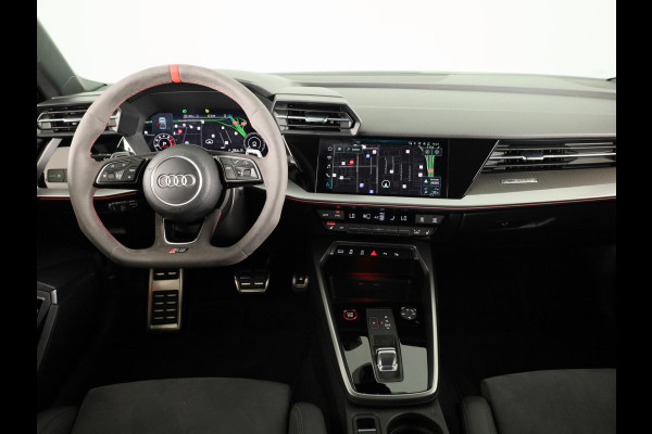 Audi RS 3 Limousine 2.5 TFSI quattro 400pk | Panoramadak | 3-spaaks sport afgevlakt stuurwiel | Adaptief onderstel | SONOS Premium 3D Audio