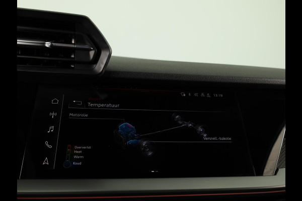 Audi RS 3 Limousine 2.5 TFSI quattro 400pk | Panoramadak | 3-spaaks sport afgevlakt stuurwiel | Adaptief onderstel | SONOS Premium 3D Audio
