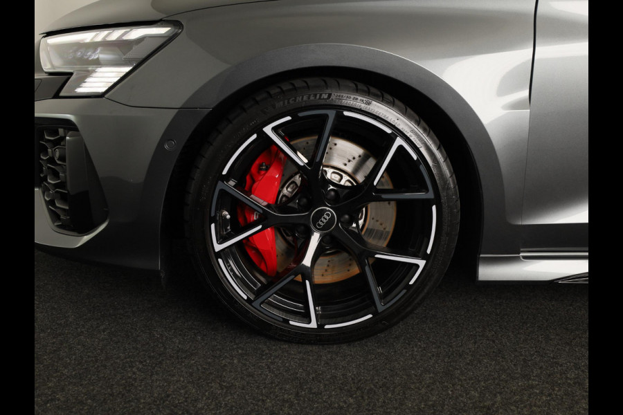 Audi RS 3 Limousine 2.5 TFSI quattro 400pk | Panoramadak | 3-spaaks sport afgevlakt stuurwiel | Adaptief onderstel | SONOS Premium 3D Audio