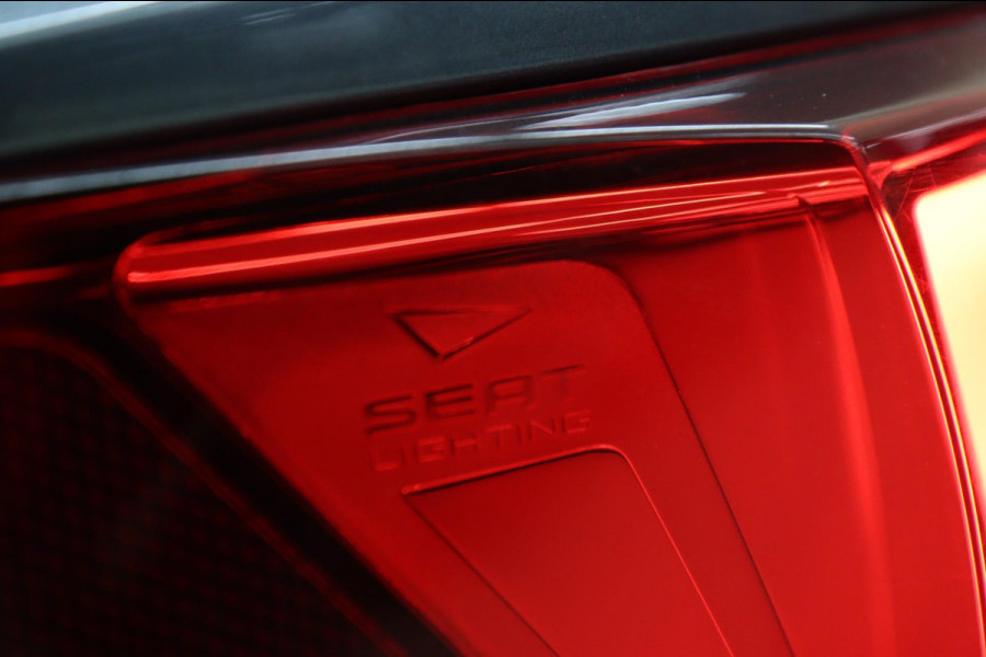 CUPRA Ateca 2.0 TSI 4DRIVE CUPRA PANO/BEATS/360CAM/CARPLAY/BOMVOLL