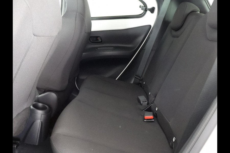 Toyota Aygo X 1.0 VVT-i MT Play Sport | Apple Carplay & Android Auto | Adaptive Cruise Control | Cruise control