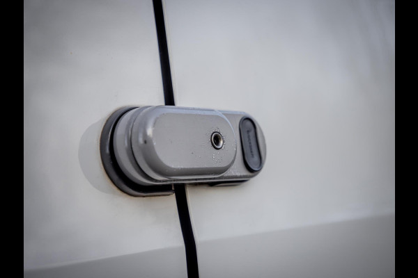 Volkswagen Crafter 35 2.0 TDI L3H3 Trendline Trekhaak|Apple CarPlay|Cruise Control