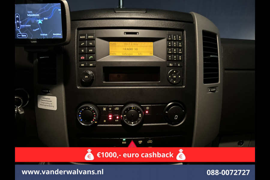 Mercedes-Benz Sprinter 316 CDI 163pk L2H2 Euro6 Airco | 2800kg trekhaak | Cruisecontrol Parkeersensoren, Bluetooth-telefoonvoorbereiding
