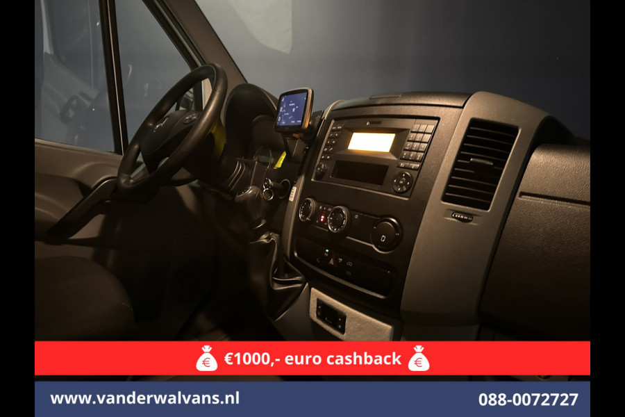 Mercedes-Benz Sprinter 316 CDI 163pk L2H2 Euro6 Airco | 2800kg trekhaak | Cruisecontrol Parkeersensoren, Bluetooth-telefoonvoorbereiding
