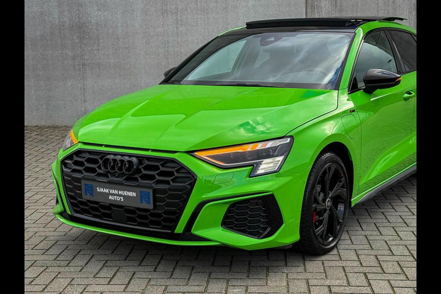 Audi A3 Sportback 45TFSI e 245pk S-Tronic Competition S Edition S-Line 1e Eig|Audi Exclusive|Pano|Kuipstoelen|360°|Ambiance|Matrix