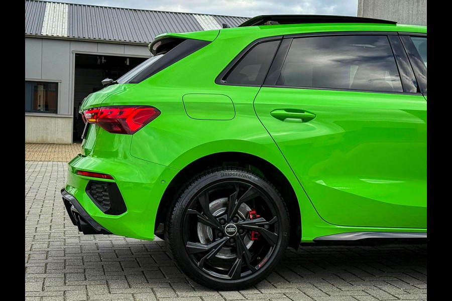 Audi A3 Sportback 45TFSI e 245pk S-Tronic Competition S Edition S-Line 1e Eig|Audi Exclusive|Pano|Kuipstoelen|360°|Ambiance|Matrix