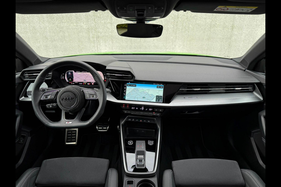 Audi A3 Sportback 45TFSI e 245pk S-Tronic Competition S Edition S-Line 1e Eig|Audi Exclusive|Pano|Kuipstoelen|360°|Ambiance|Matrix