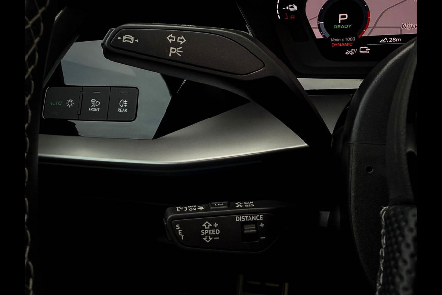 Audi A3 Sportback 45TFSI e 245pk S-Tronic Competition S Edition S-Line 1e Eig|Audi Exclusive|Pano|Kuipstoelen|360°|Ambiance|Matrix