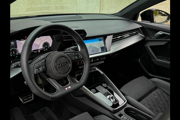 Audi A3 Sportback 45TFSI e PHEV S Edition S line Competition 245pk S-Tronic! 1e|Panoramadak|Virtual Cockpit|Supersport Kuipstoelen