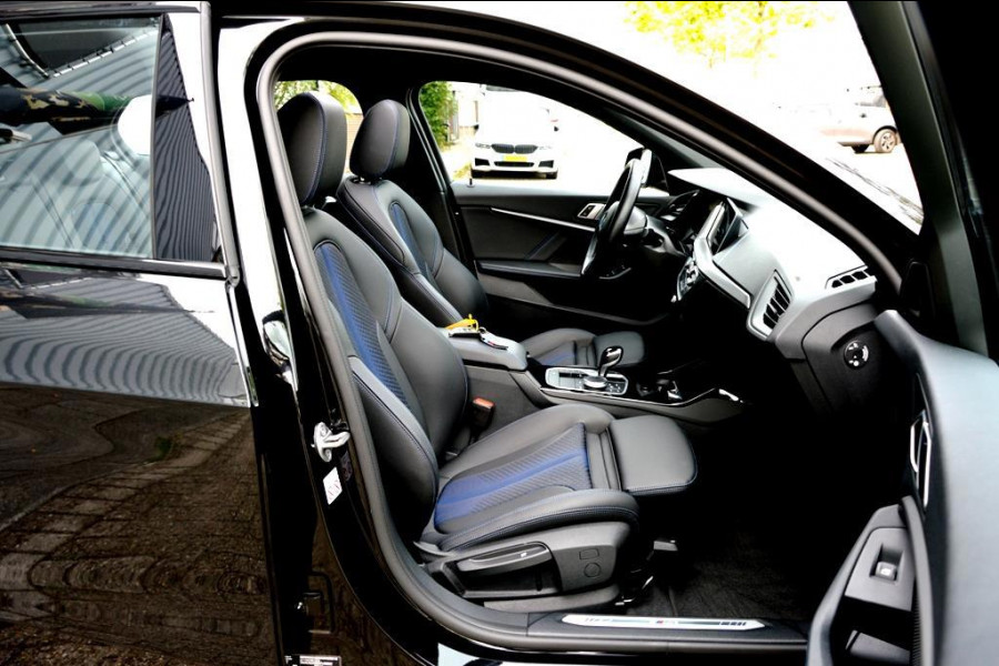 BMW 1-serie 118i High Executive M-Sport LMV18/CAM/NAVI/PANO