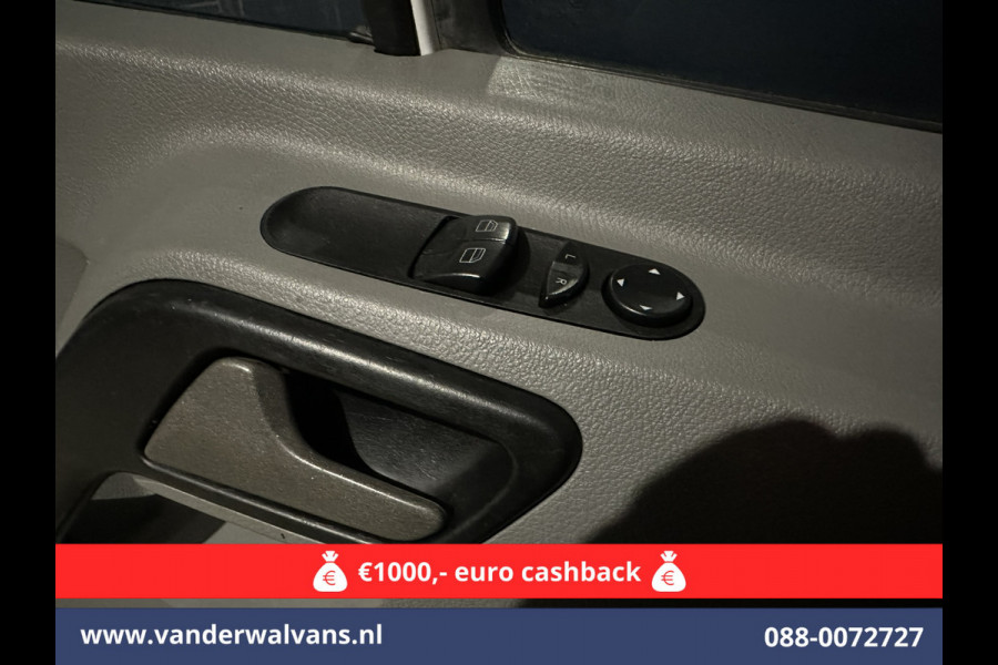 Mercedes-Benz Sprinter 316 CDI 163 pk L2H2 Euro6 Airco | Omvormer | Camera | 2800kg Trekhaak Cruisecontrol, Chauffeursstoel