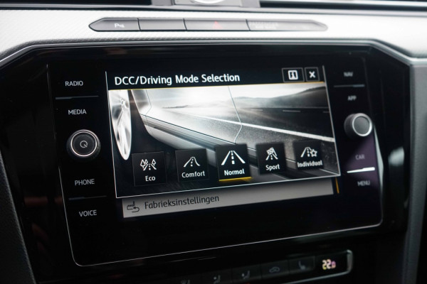 Volkswagen Arteon 1.5 TSI 3x R-LINE Panorama Automaat