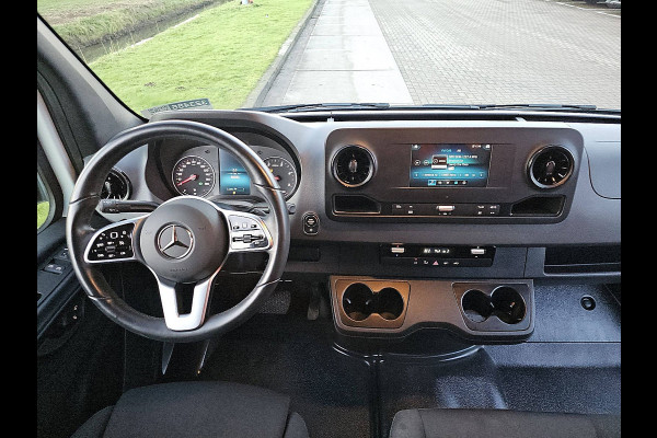 Mercedes-Benz Sprinter 317 1.9 CDI L3H2 RWD automaat, airco, navi, mbux, camera, 50 dkm.