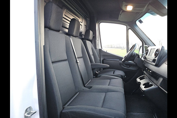 Mercedes-Benz Sprinter 317 1.9 CDI L3H2 RWD automaat, airco, navi, mbux, camera, 50 dkm.