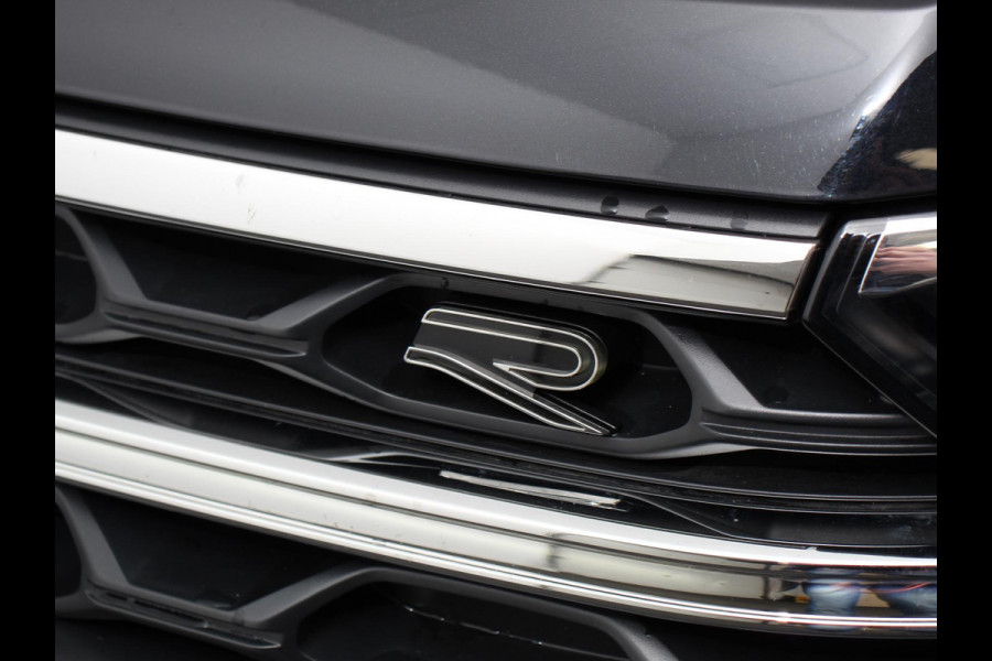 Volkswagen T-Roc 1.5 TSI R-Line+Blackpack | Panoramadak | Climate control | Adaptieve cruise control | LED | Navigatie | Achteruitrijcamera | Parkeersensoren | Apple Carplay/ Android Auto | Radio