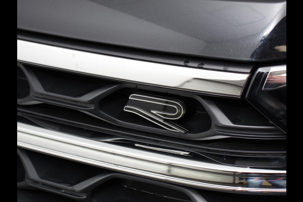 Volkswagen T-Roc 1.5 TSI R-Line+Blackpack | Panoramadak | Climate control | Adaptieve cruise control | LED | Navigatie | Achteruitrijcamera | Parkeersensoren | Apple Carplay/ Android Auto | Radio