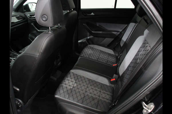 Volkswagen T-Roc 1.5 TSI R-Line+Blackpack | Panoramadak | Climate control | Adaptieve cruise control | LED | Navigatie | Achteruitrijcamera | Parkeersensoren | Apple Carplay/ Android Auto | Radio