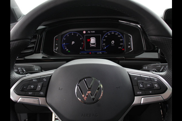 Volkswagen T-Roc 1.5 TSI R-Line+Blackpack | Panoramadak | Climate control | Adaptieve cruise control | LED | Navigatie | Achteruitrijcamera | Parkeersensoren | Apple Carplay/ Android Auto | Radio