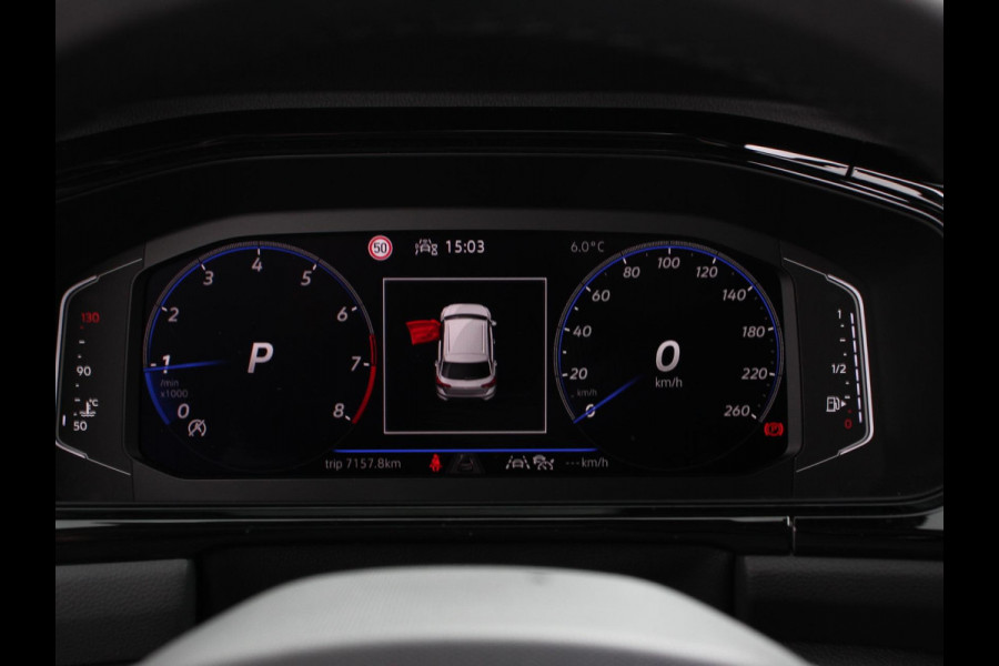 Volkswagen T-Roc 1.5 TSI R-Line+Blackpack | Panoramadak | Climate control | Adaptieve cruise control | LED | Navigatie | Achteruitrijcamera | Parkeersensoren | Apple Carplay/ Android Auto | Radio