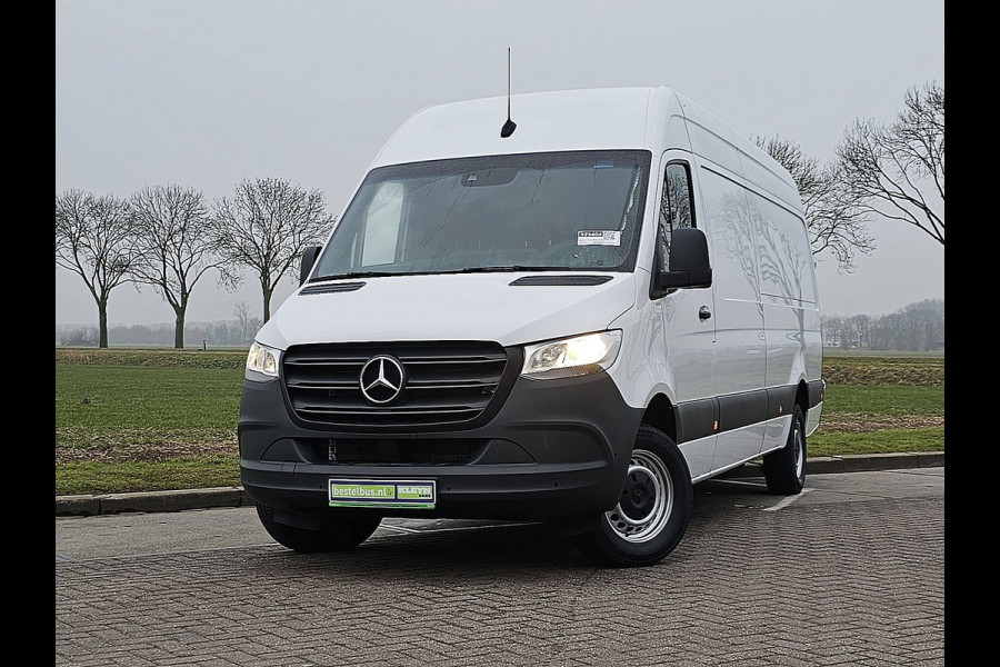 Mercedes-Benz Sprinter 315 L3H2 Automaat Mbux Airco Adaptieve Cruise Camera Trekhaak Euro6 150 PK!
