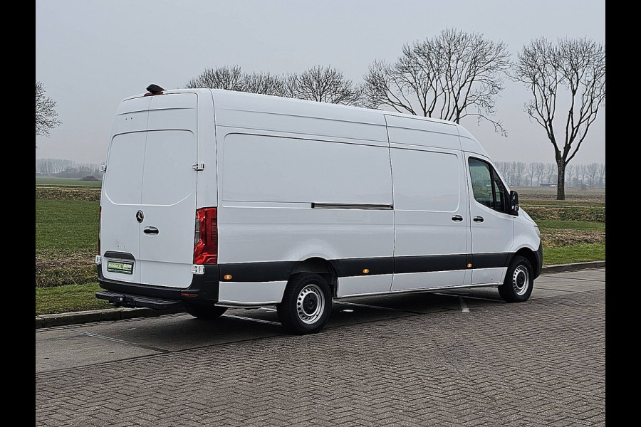 Mercedes-Benz Sprinter 315 L3H2 Automaat Mbux Airco Adaptieve Cruise Camera Trekhaak Euro6 150 PK!