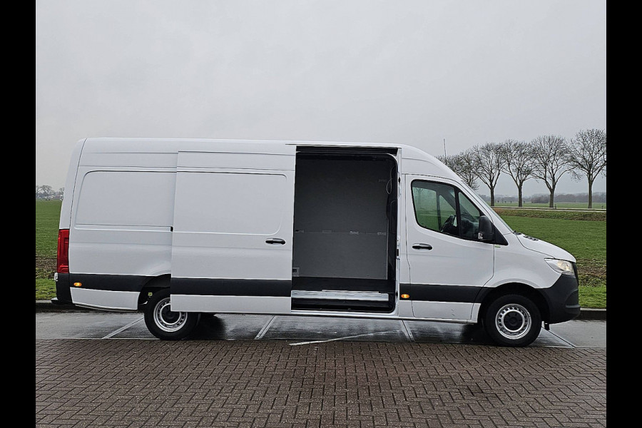 Mercedes-Benz Sprinter 315 L3H2 Automaat Mbux Airco Adaptieve Cruise Camera Trekhaak Euro6 150 PK!