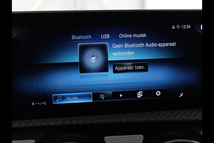 Mercedes-Benz A-Klasse 200 Business Solution | Stoelverwarming | Carplay | Half leder | Camera | Widescreen | Full LED | DAB | Park Assist | Cruise control | Bluetooth | Climate control