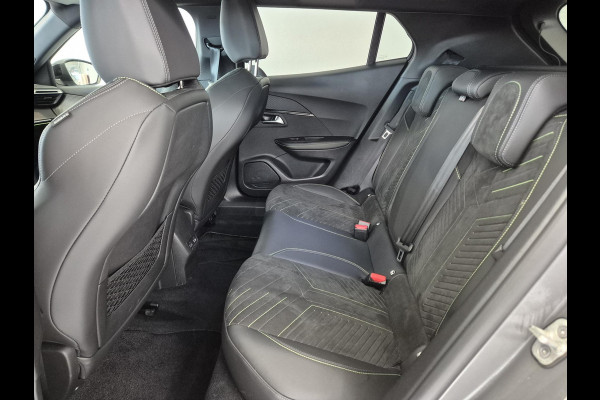 Peugeot e-2008 EV GT Avantage 54 kWh Alcantara | Carplay