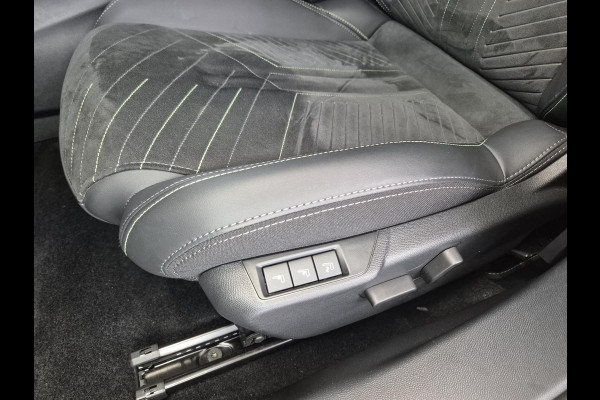 Peugeot e-2008 EV GT Avantage 54 kWh Alcantara | Carplay
