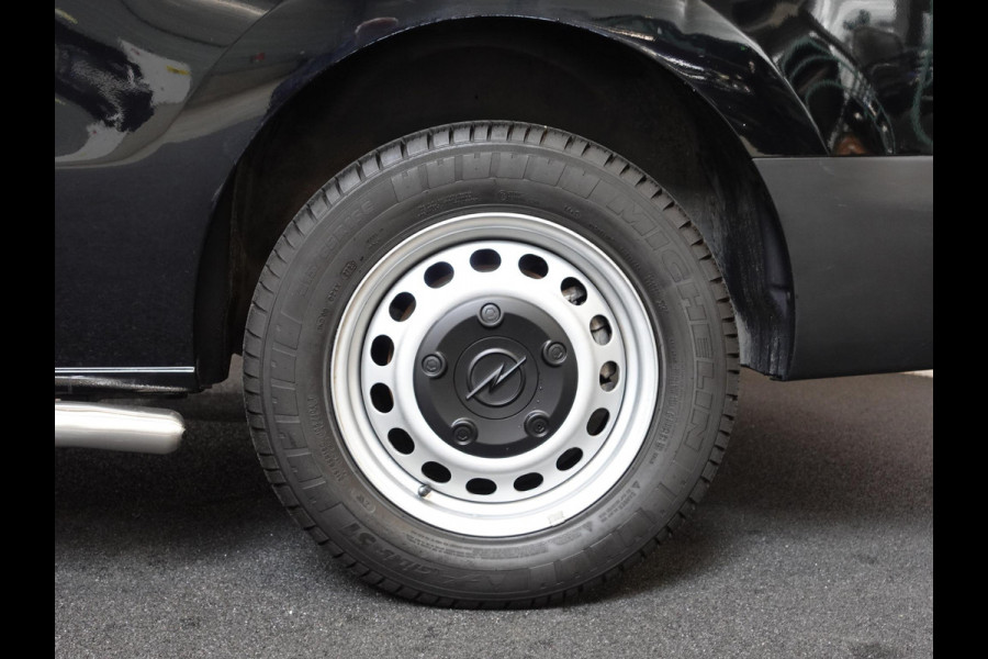 Opel Vivaro 2.0 CDTI 145 pk L3H1 Edition 3-zits Automaat Airco Navigatie Bluetooth Trekhaak