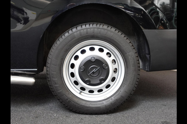 Opel Vivaro 2.0 CDTI 145 pk L3H1 Edition 3-zits Automaat Airco Navigatie Bluetooth Trekhaak