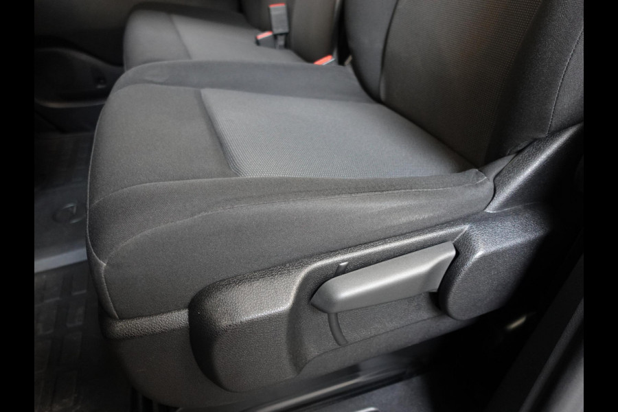 Opel Vivaro 2.0 CDTI 145 pk L3H1 Edition 3-zits Automaat Airco Navigatie Bluetooth Trekhaak