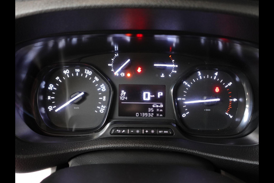 Opel Vivaro 2.0 CDTI 145 pk L3H1 Edition 3-zits Automaat Airco Navigatie Bluetooth Trekhaak