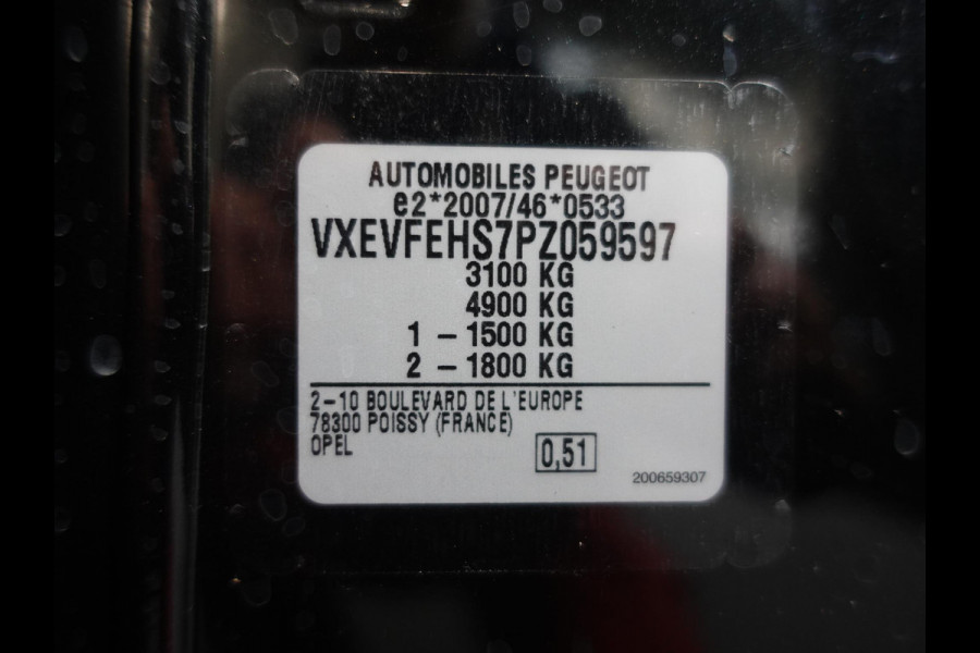 Opel Vivaro 2.0 CDTI 145 pk L3H1 Edition 3-zits Automaat Airco Navigatie Bluetooth Trekhaak