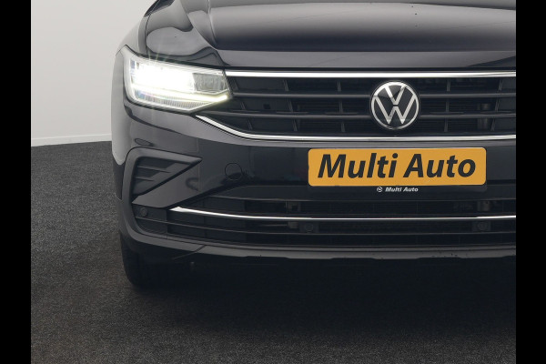 Volkswagen Tiguan 1.4 TSI eHybrid Life Plug In Hybrid 245pk Dealer O.H. PHEV | Trekhaak Af Fabriek | Adaptive Cruise | Sportstoelen & Stuur Verwarmd | Virtual | Keyless | Blis | Navigatie | DAB |